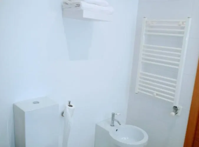 アパート En Con Piscina