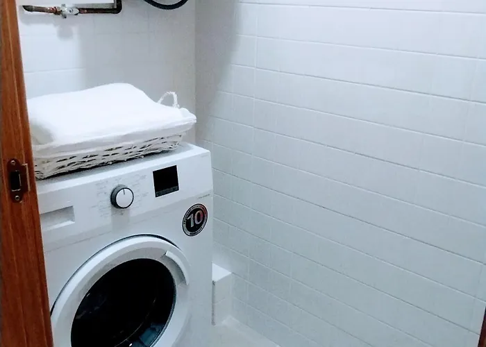 En Con Piscina アパート